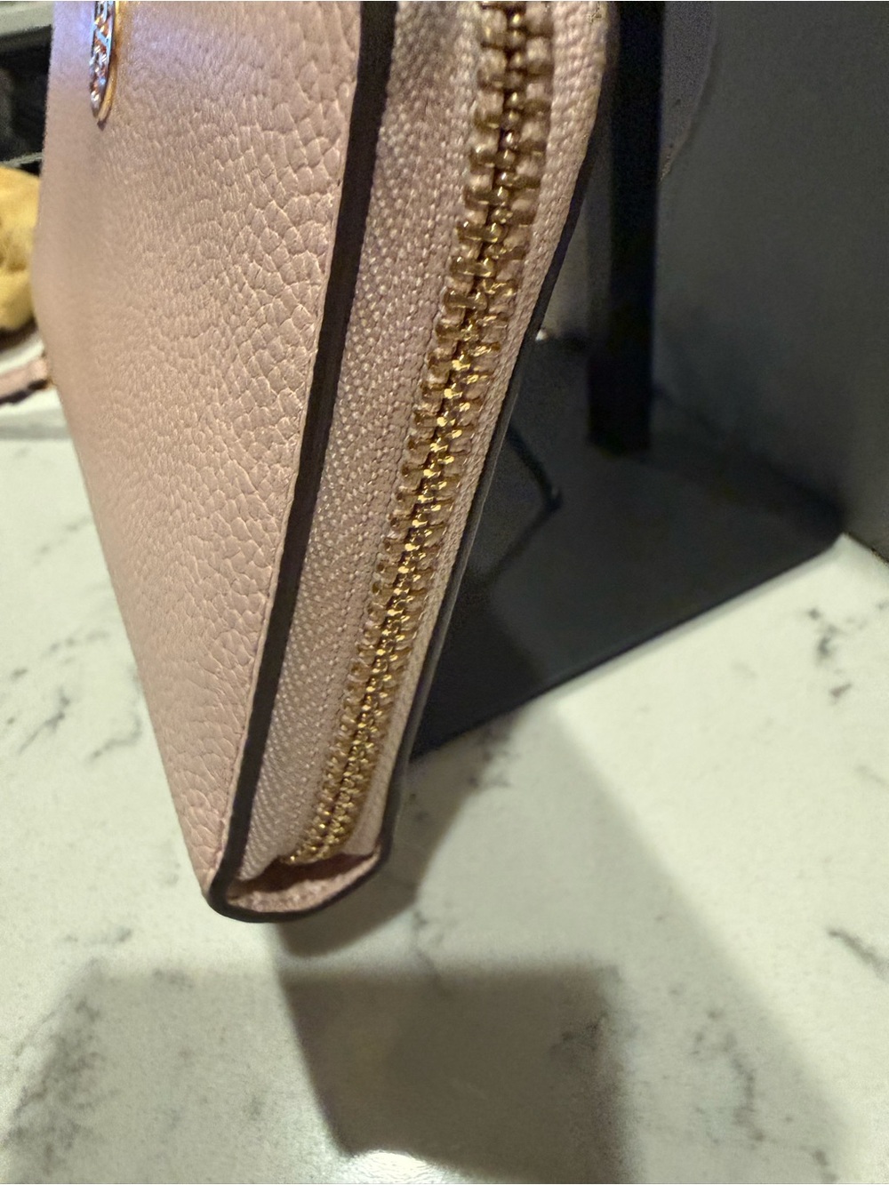 Tory Burch Blush Pink Pebbled Leather Zip Wallet with Gold Logo - Picture 4 of 16